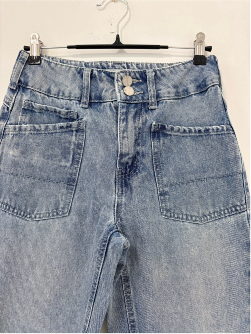 Banjara Utility Pocket Tapered Jeans Sz 24 (13”W) Light Wash EUC - Picture 3 of 9